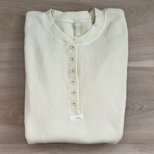 Skims - Long Sleeve Waffle Knit Henley Thermal Top